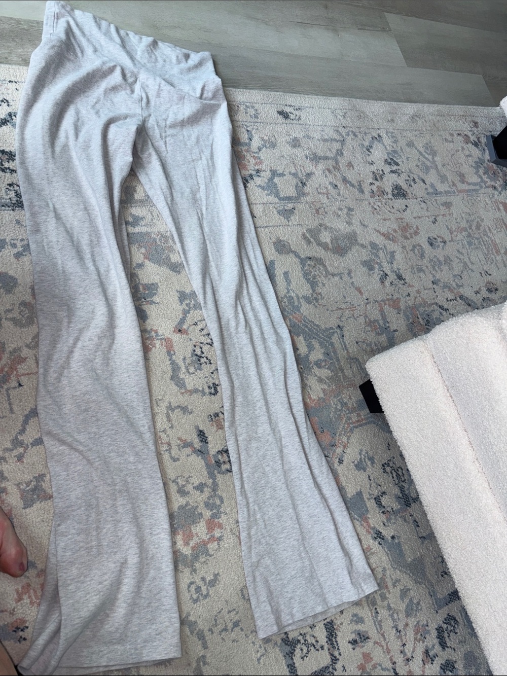 Brandy Melville Gray Women's Lounge Pants - size small